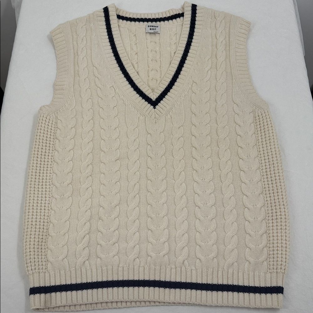 Sunday Best Sweater Vest Wm Medium Wool Blend V-Neck Cableknit Oversized
